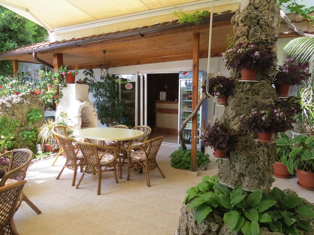 Family Hotel Sofi Sozopol Ngoại thất bức ảnh
